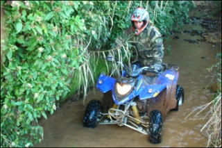  Quad nei pantani 